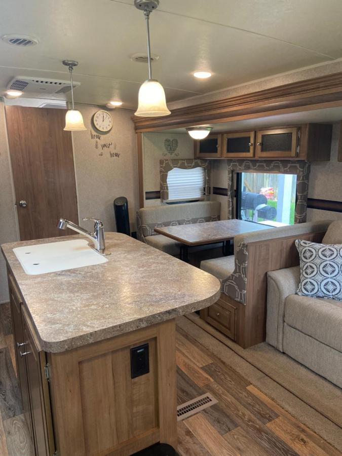 Cozy Camper - Free Parking Hotel Miami Kültér fotó