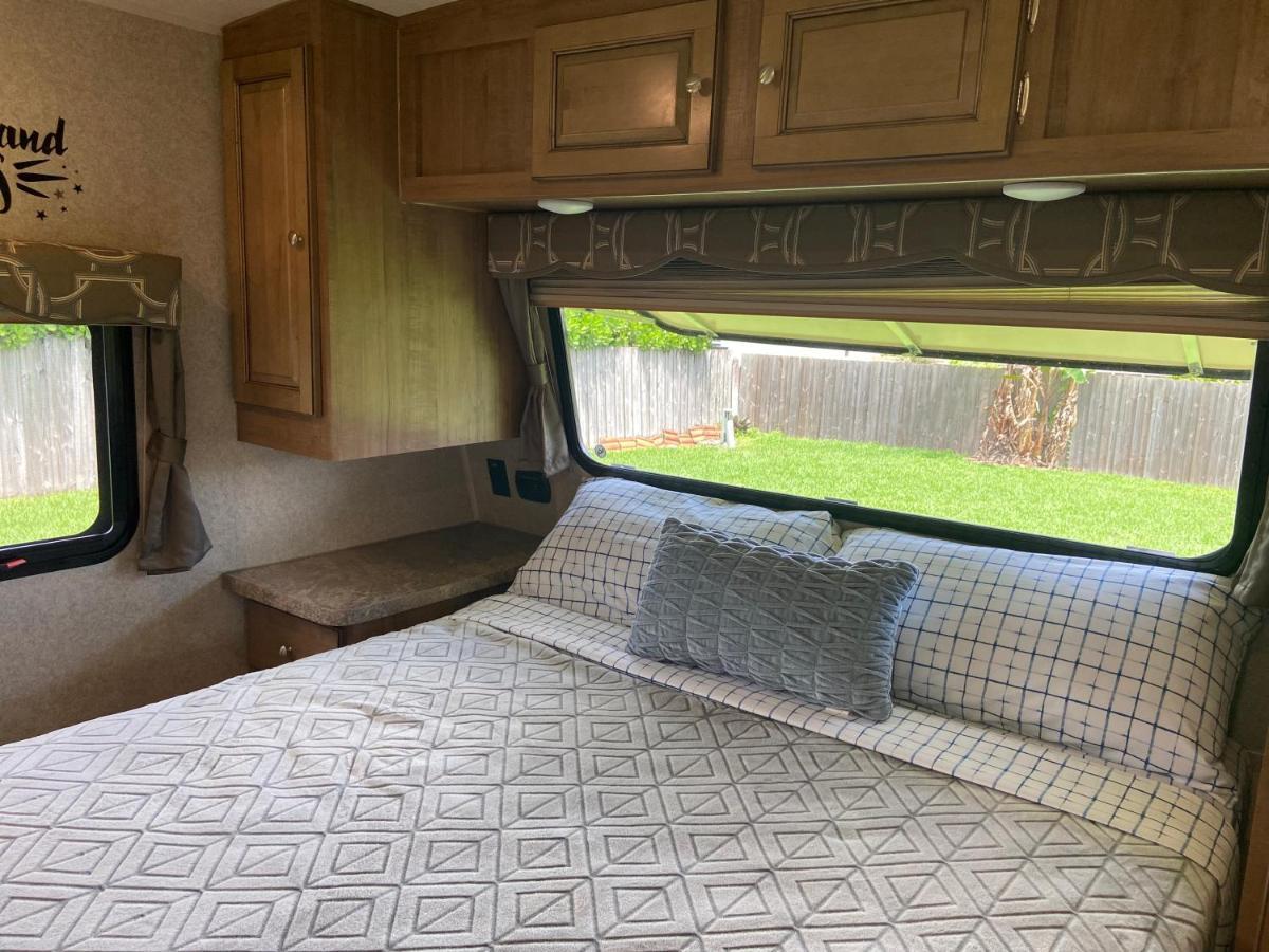 Cozy Camper - Free Parking Hotel Miami Kültér fotó