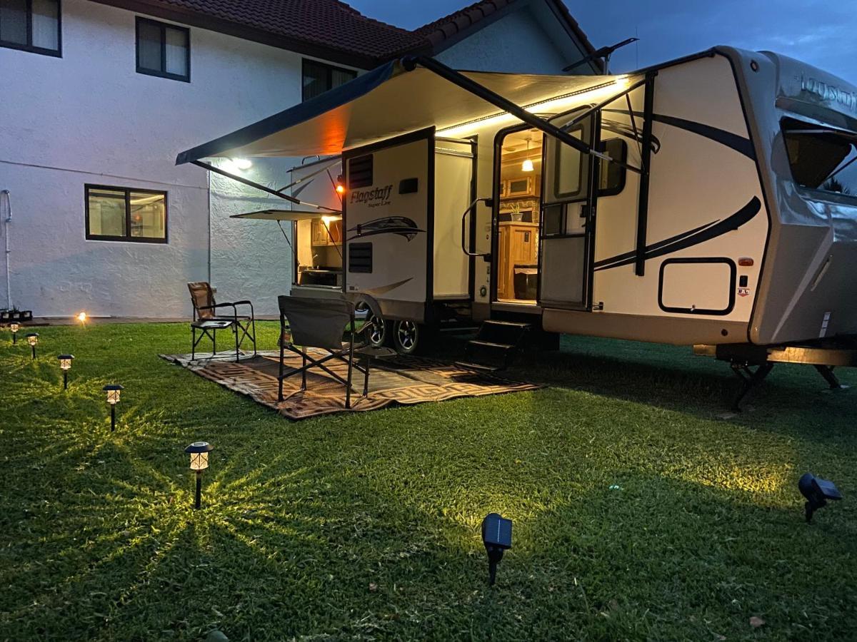 Cozy Camper - Free Parking Hotel Miami Kültér fotó